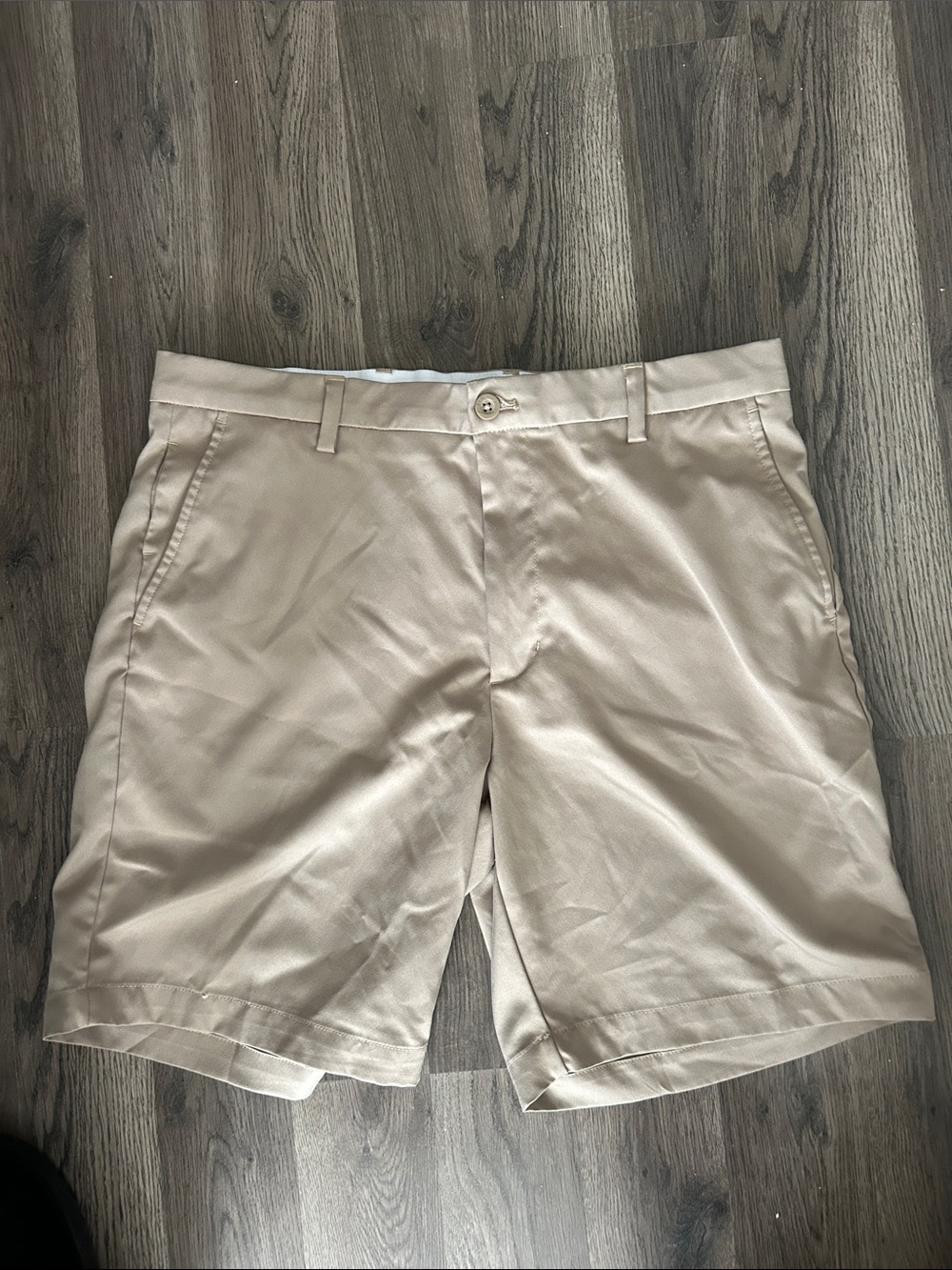 Men's Khaki Golf Shorts- 8in inseam